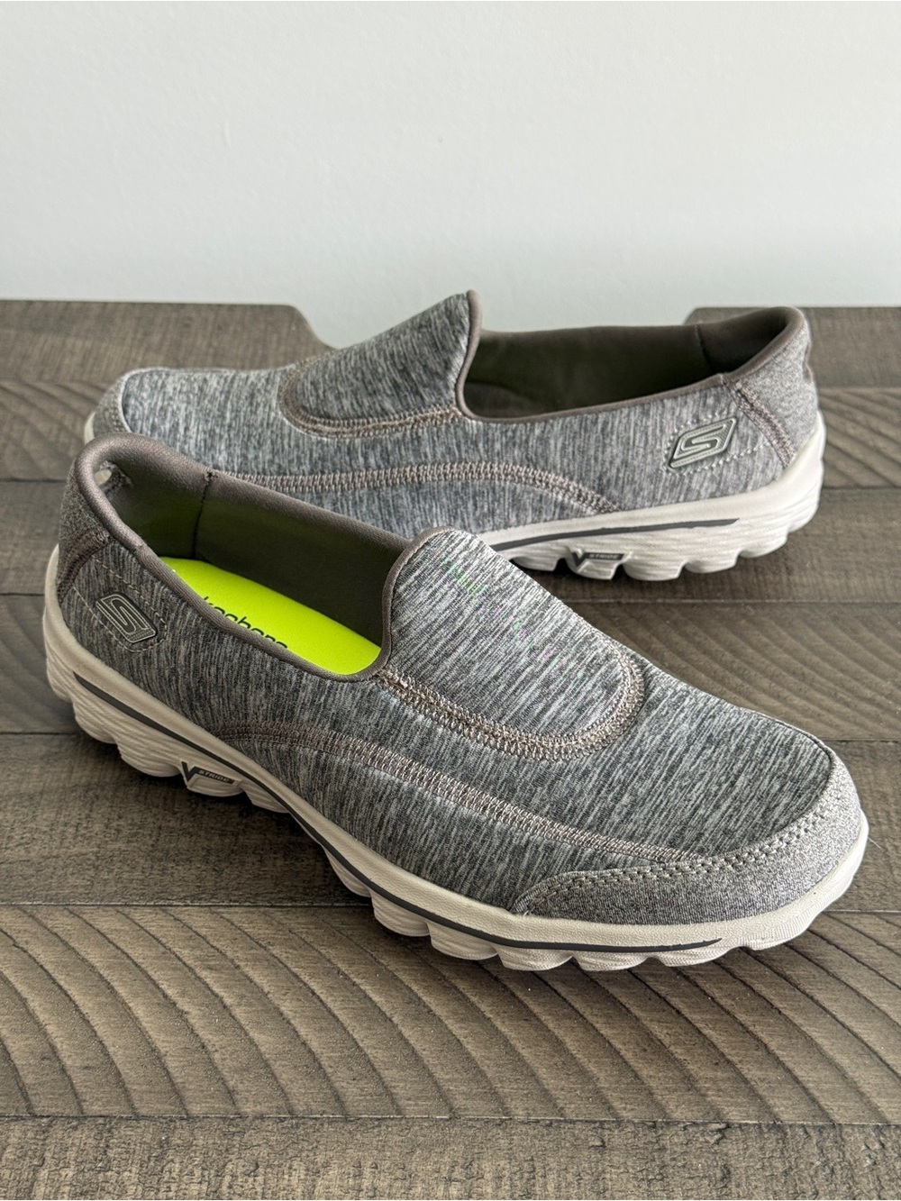 Skechers GOwalk 2 Slip-on Walking Shoes Size 5.5
